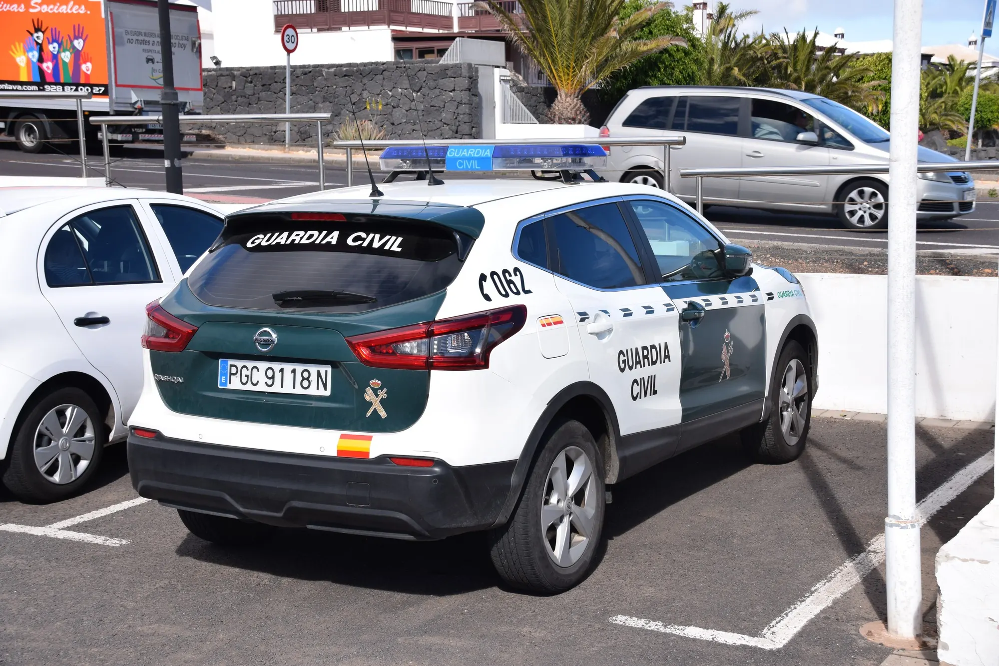 Vehículo identificado de la Guardia Civil