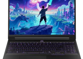 Portátil gaming Lenovo LOQ con teclado retroiluminado y pantalla de estética fantástica