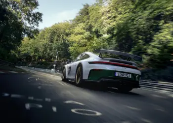 Imagen oficial relacionada con Porsche celebra el centenario de Nürburgring con un 911 GT3 muy especial