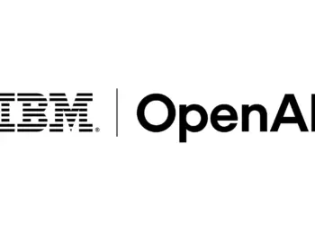 Logotipos de IBM y OpenAI sobre fondo blanco