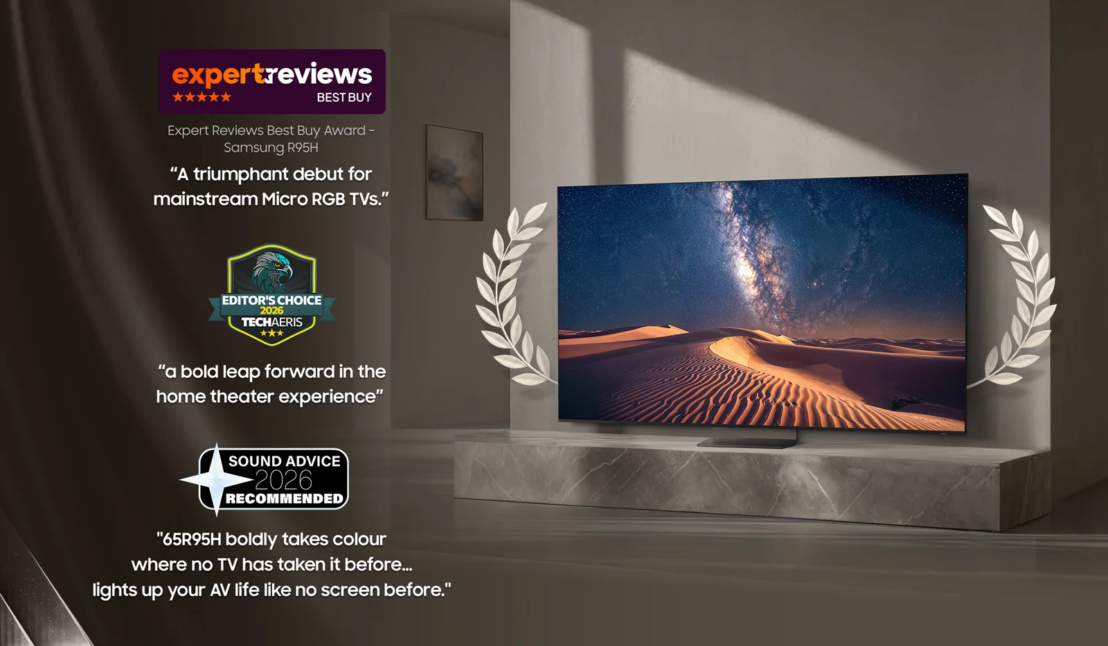 Televisor Samsung Micro RGB R95H de 2026 en un salón