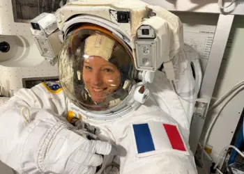 Imagen oficial relacionada con Watch Sophie Adenot’s spacewalk live