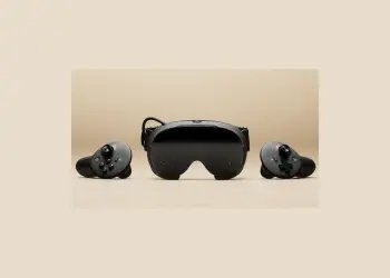 Visor Steam Frame con sus dos mandos