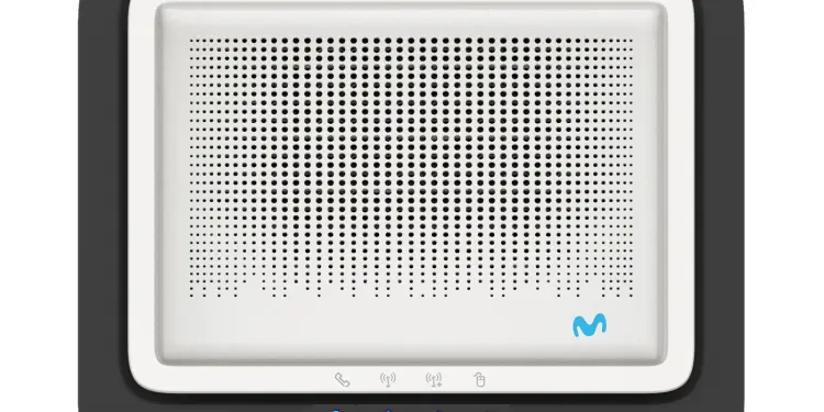 Vista frontal de un router Smart WiFi 6 de Movistar
