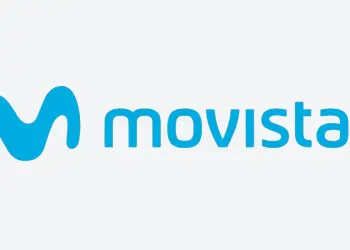 Logotipo azul de Movistar sobre fondo claro