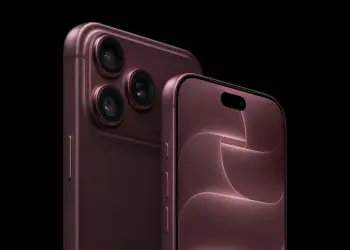 Dos iPhone 18 Pro en color burdeos, mostrando la parte trasera y frontal