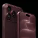 Dos iPhone 18 Pro en color burdeos, mostrando la parte trasera y frontal