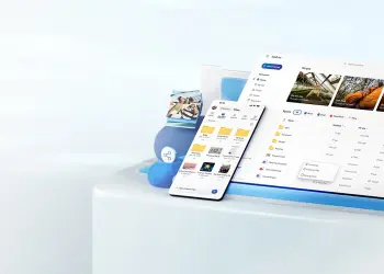 OneDrive en ordenador y móvil con menú de archivos