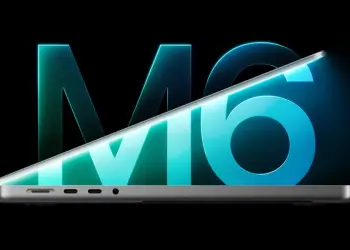MacBook Pro de perfil ante las letras M6