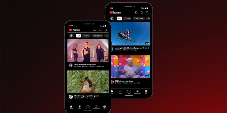 Dos teléfonos con la interfaz de YouTube Premium
